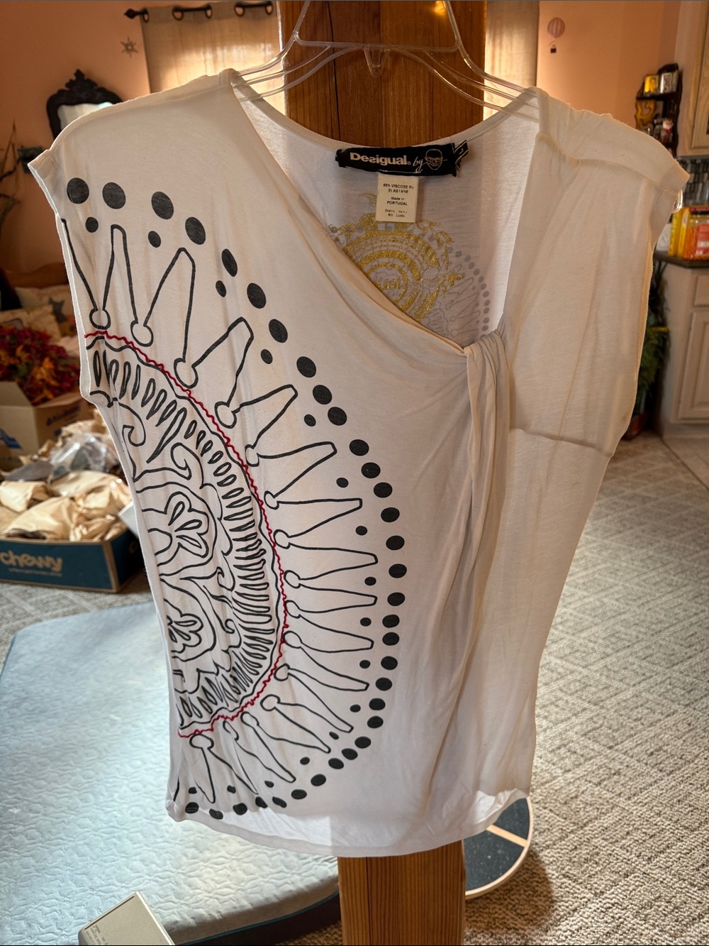 Desigual White Graphic Sleeveless V-Neck Camisole with Black and Red Mandala